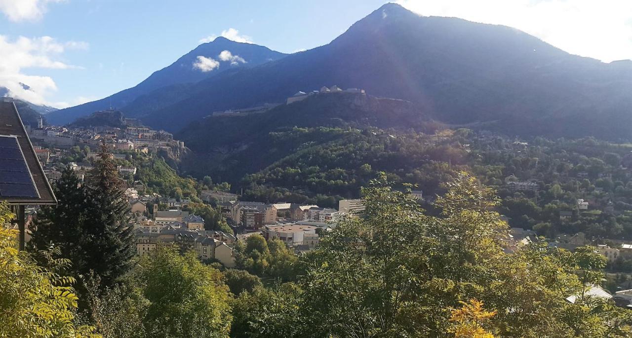 Studio Sympa Avec Terrasse , Maxi 4 Pers.Briancon المظهر الخارجي الصورة